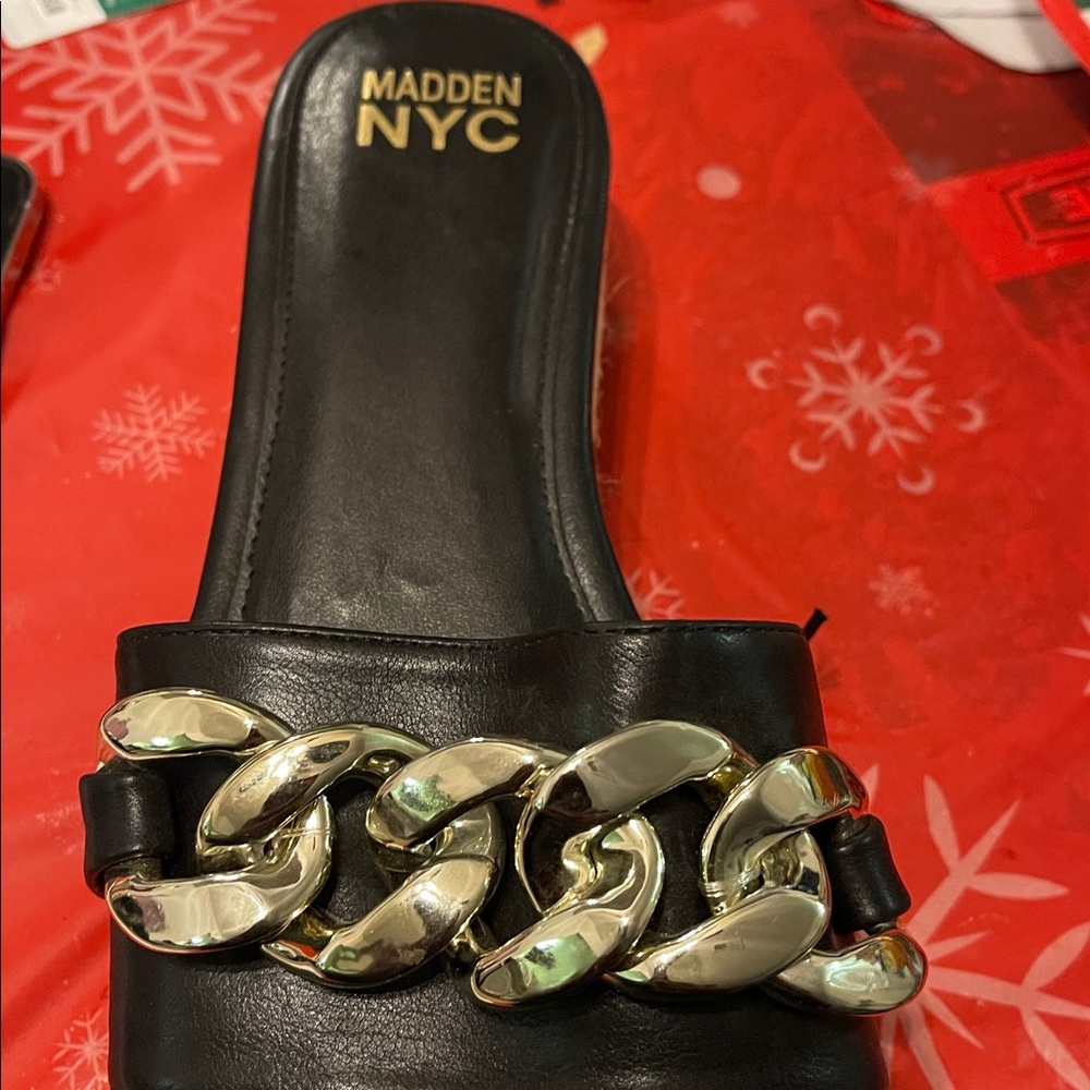 Wide 11 Black Slide Platform Sandals with Gold Chain